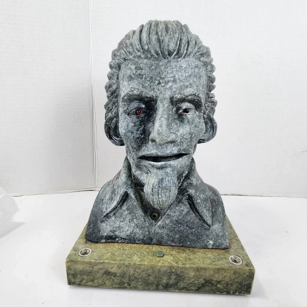 Gemmy Spooky Talking Motion Animated Statue Bust Head Halloween Decor Prop Light